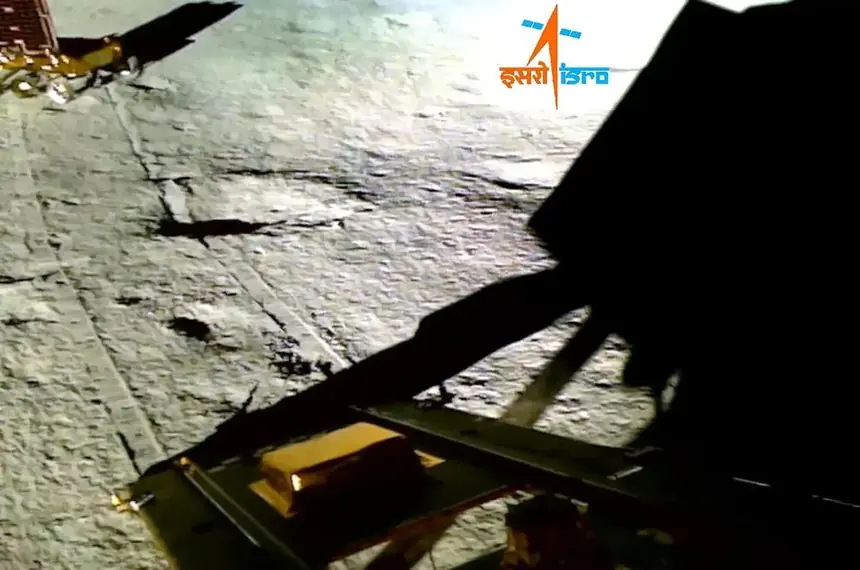 Chandrayaan-3 - Pragyan rover performing an in-place turn after rolling out of Vikram lander via ramp.webp