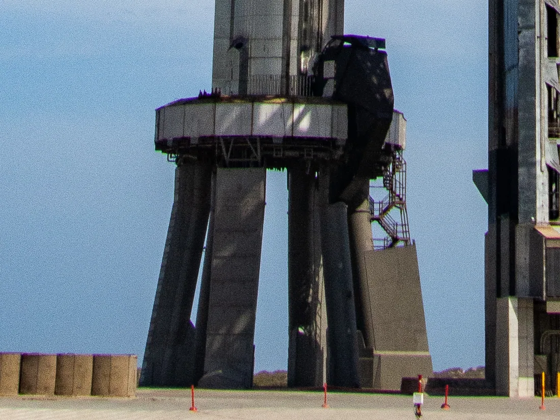 Orbital Launch Mount 1 (cropped).jpg